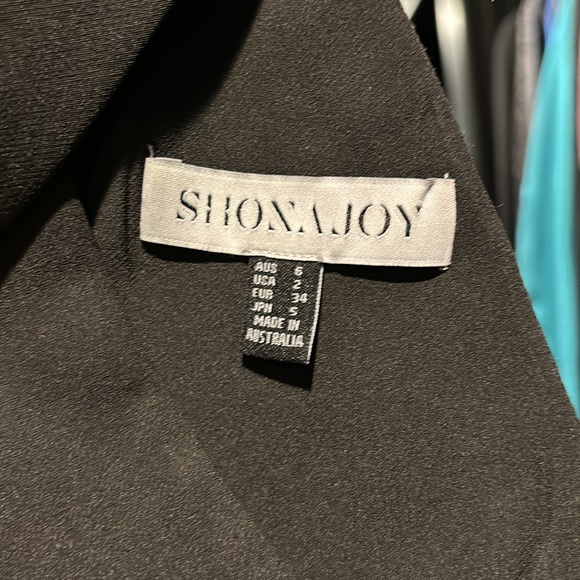 Shona Joy Black Cross Neck Halter Dress size 2 Like new - Picture 3 of 4